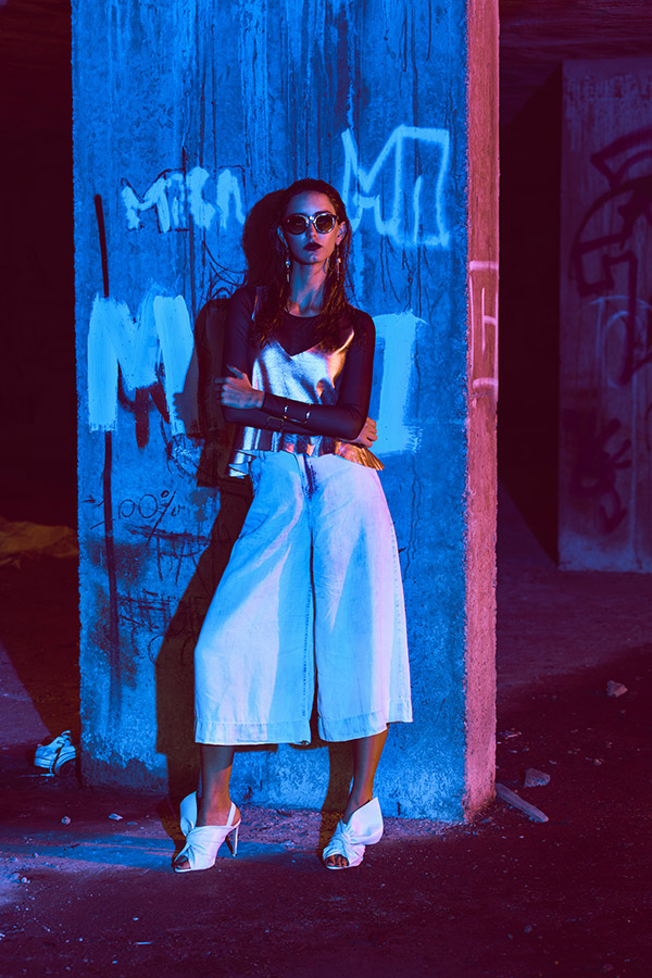 modelo: sandra naranjo agencia: informa models fotógrafo: fabito gomez @fabitoph, www.fabitogomez.com styling: tica castano @tica222, www.behance.net/tica222 dirección creativa: adriana gomez @adrygomez70 producción: adriana gomez, tica castano make up and hair: angela rubio @gelitarubio video: jorge londono @jorgelafabrica asistente: daniel diaz @el_skinny_ outfitts: maria angelica guerra, noise, calvin klein, levis, stradivarius, bershka, zara, bcbg, eleonora varini, la libertad,