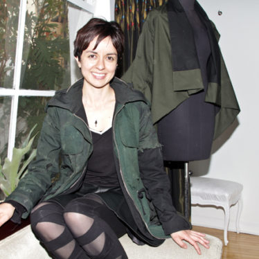 LAURA LAURENS: Conquistando horizontes con el arte de experimentar en el diseño