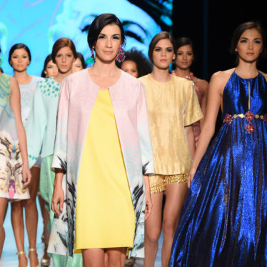 BETTINA SPITZ  Y ADRIANA SANTACRUZ: En el Caliexposhow 2014