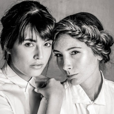 SIN MAQUILLAJE: Mariana López (La Mona) y Lorena González (La Pec)