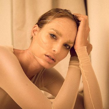 TENDENCIA DE MAQUILLAJE 2017: cálida, jovial y texturizada