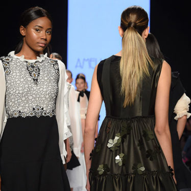 AMELIA TORO cierra la edición del BFW 2017